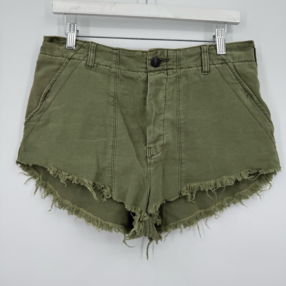 Free people moss Green Frayed Hem Women's Shorts sz 12 boho summer denim